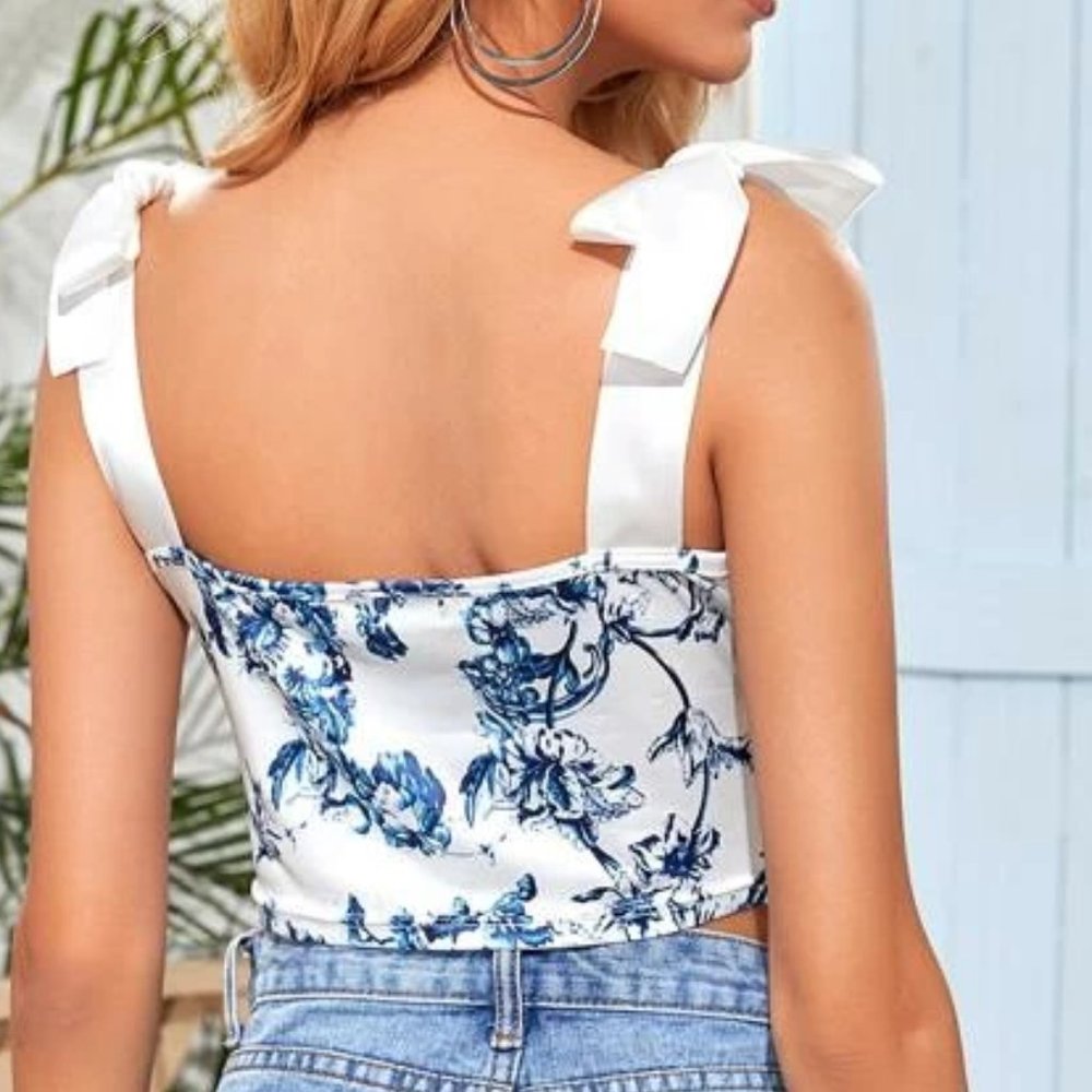 Blue/White Knotted Floral Cami Top in M & L - Picture 2 of 3